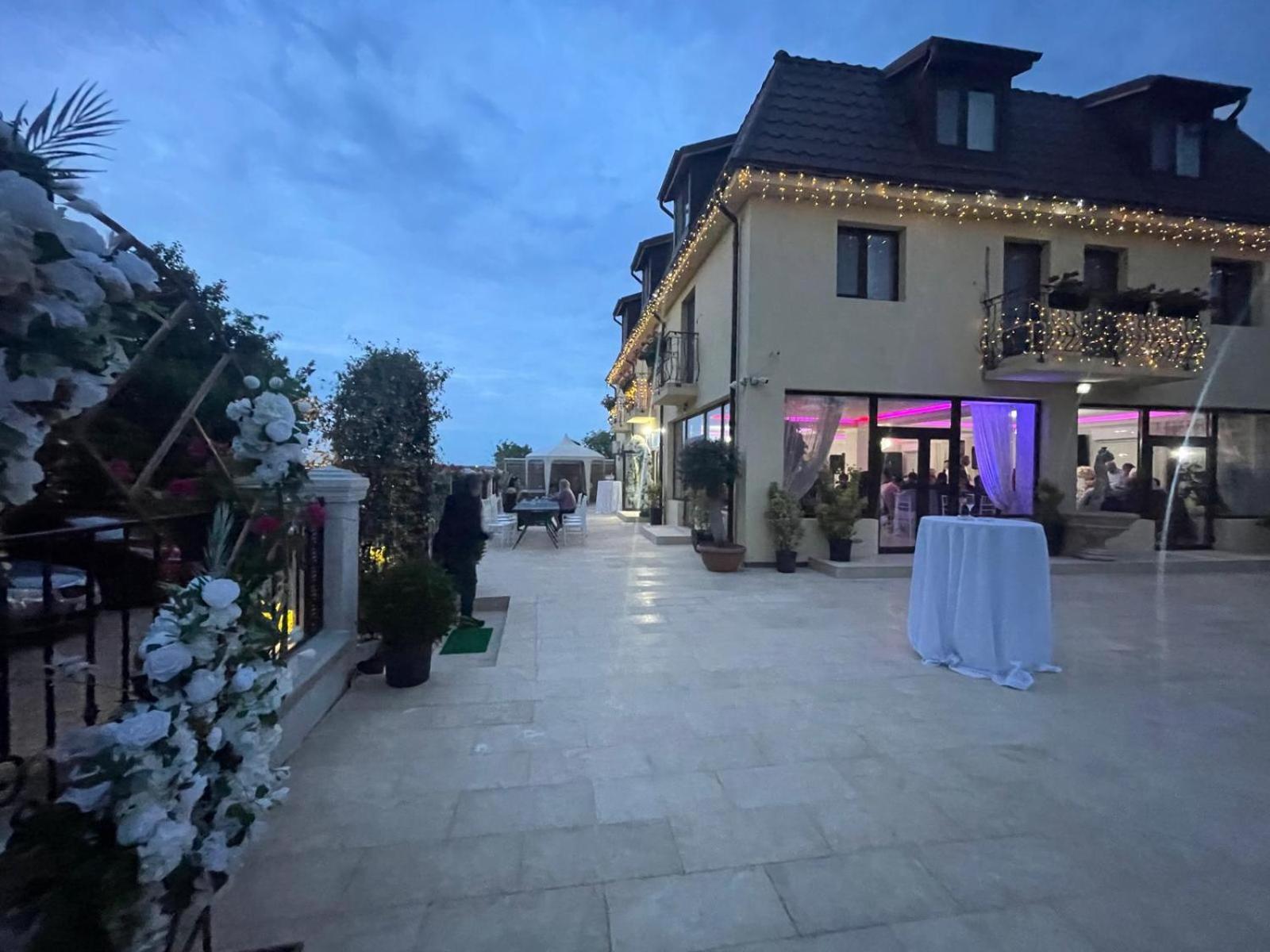 Mihai Palace Buftea Exterior foto