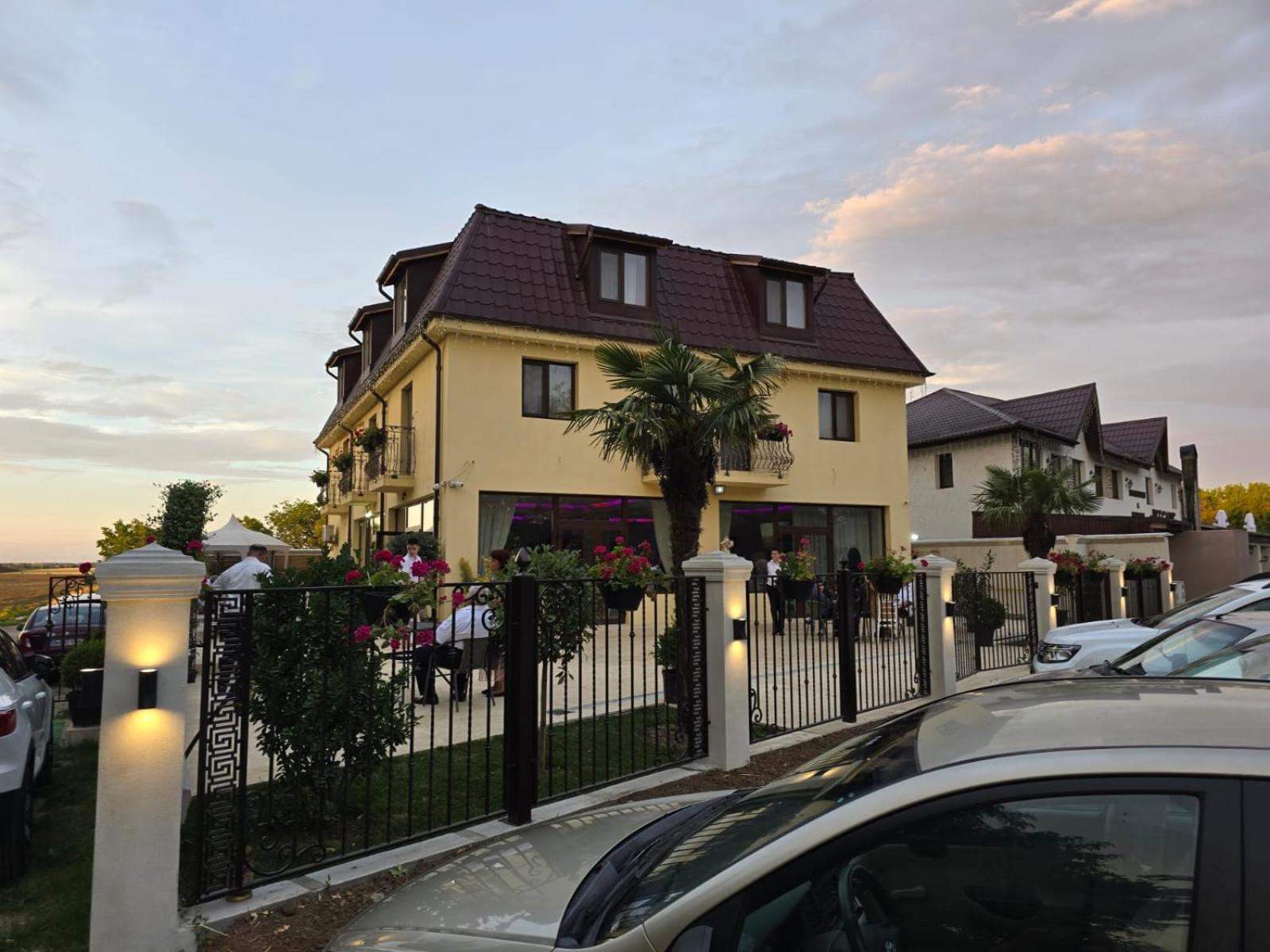 Mihai Palace Buftea Exterior foto